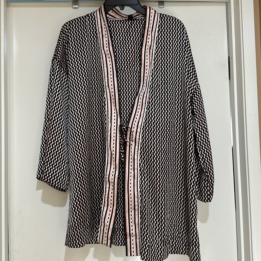 Ann Taylor Black and Light Pink Patterned Open Cardigan